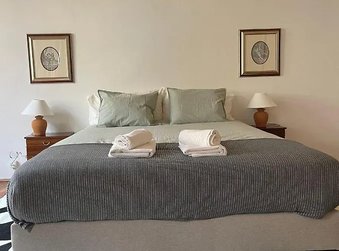 Azulejos Cais Sodre Bed & Breakfast