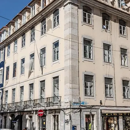 Azulejos Cais Sodre 3* リスボン