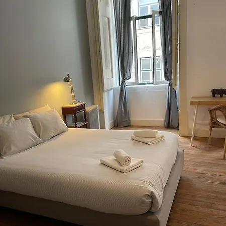 Azulejos Cais Sodre 3* リスボン