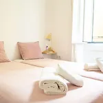 Bed and breakfast Azulejos Cais Sodré 3*