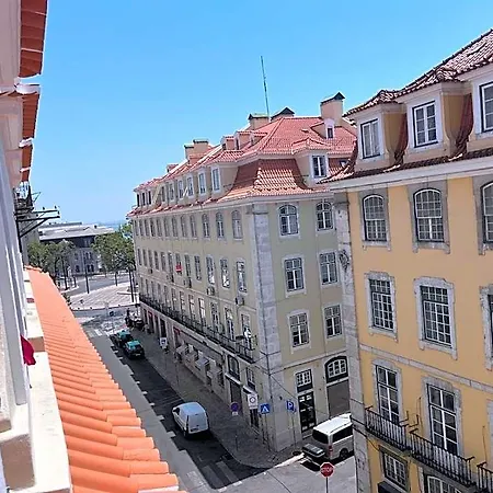 Azulejos Cais Sodre Bed & Breakfast