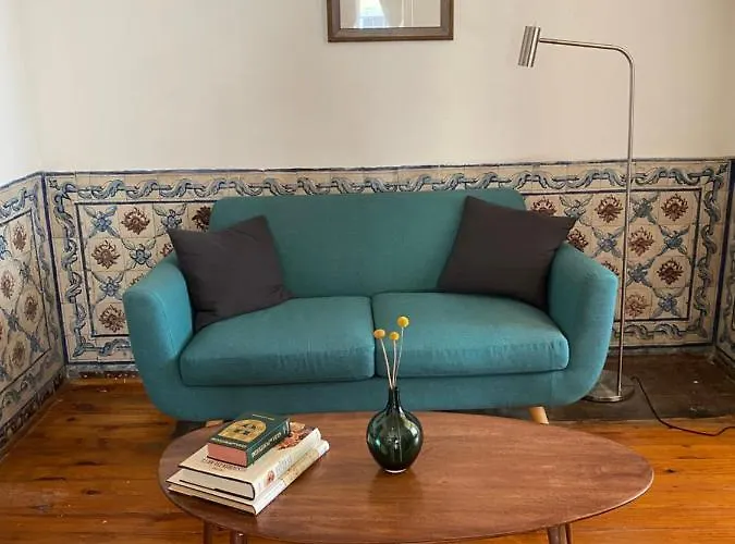 Azulejos Cais Sodre Bed & Breakfast 3*