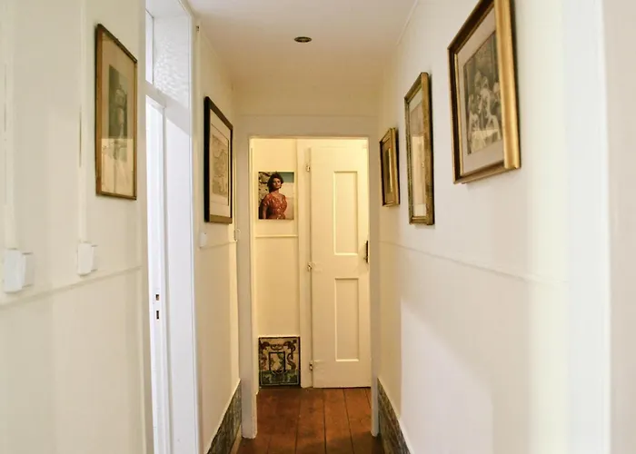 Bed & Breakfast Azulejos Cais Sodre 3*