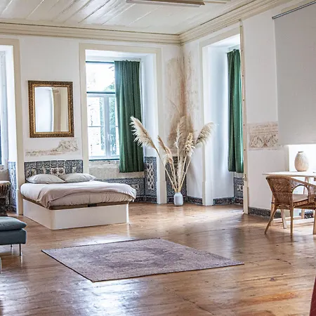 Azulejos Cais Sodré Bed & Breakfast 3*