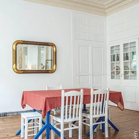 Azulejos Cais Sodre Bed & Breakfast 3*