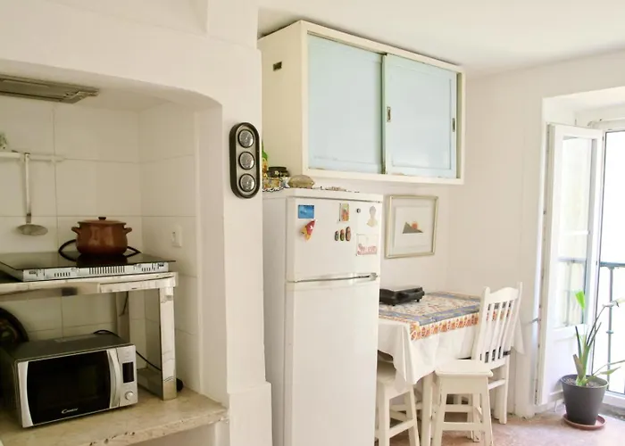 Bed & Breakfast Azulejos Cais Sodre 3*